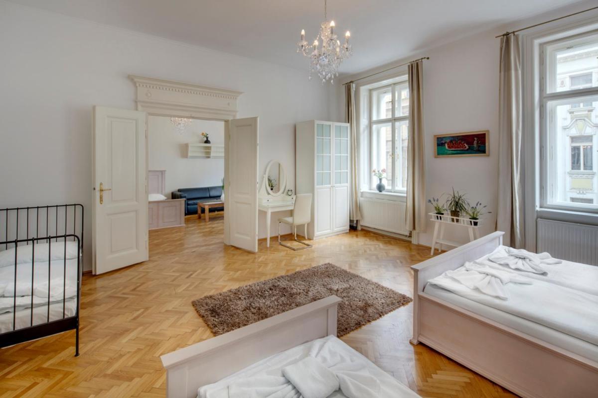Appartement Kaprova - Old Town Prague